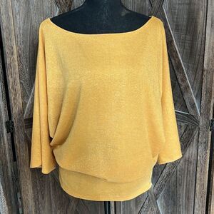 Boutique
blouse top NWT